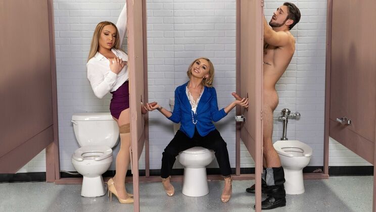 [TransAngels] - Office Fuck with Chloe Temple in Stockings