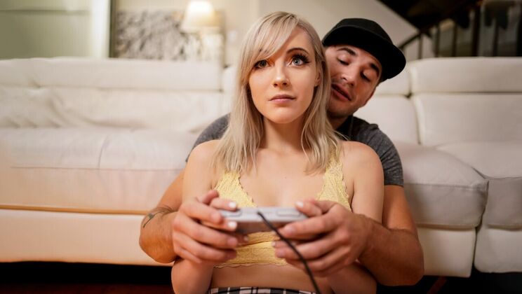 [RealityJunkies] - Family Fun Scene Turns into Hot Sex - Nathan Bronson - Jamie Jett