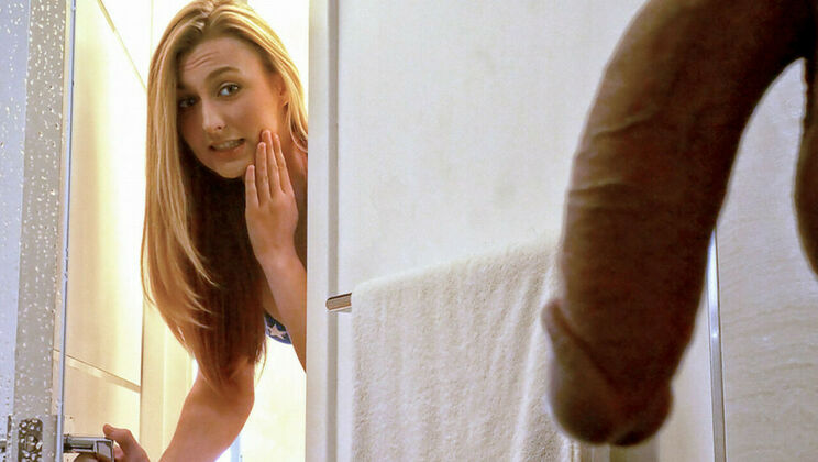 [SpyFam] - Alexa Grace Fucks Her Stepbro