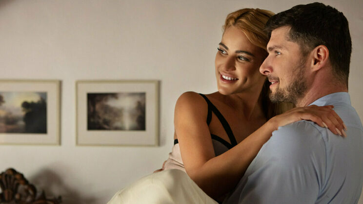 [SexArt] - Outdoor Fucking with Kristof Cale and Cherry Kiss