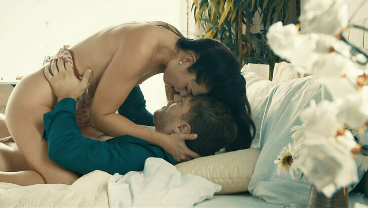 [SexArt] - Lee Anne's Striptease and Handjob - Michael Fly - Lee Anne