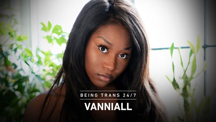 [Transfixed] - Vanniall Deepthroats Big Cock - Vanniall - Ashley Lake