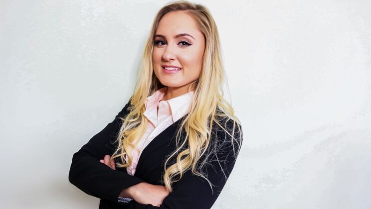 Blowjob and Doggystyle with Avalon Heart