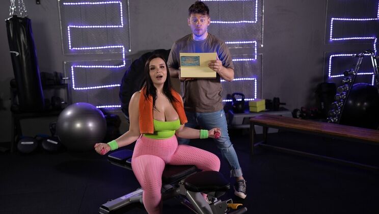 [FakeHubOriginals] - Big Tits Brunette Gets Fucked Under Invisibility Cloak - Michael Fly - Sofia Lee