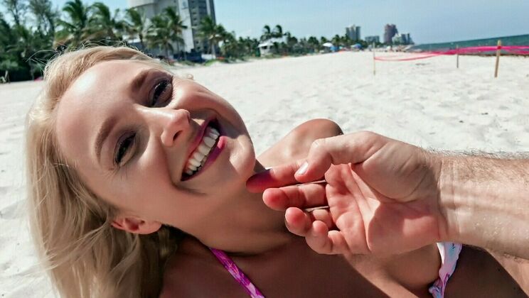 [MOFOSB-Sides] - Pierced Wife's Pussy Licking on the Beach - Peter Green - Misha Mynx