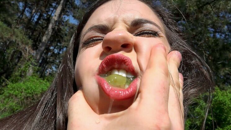 [LatinaSexTapes] - Chick Goes Braless at the Picnic - Nekane Sweet