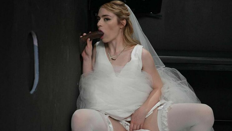 [GloryHole] - Reese Robbins and the Big Cock