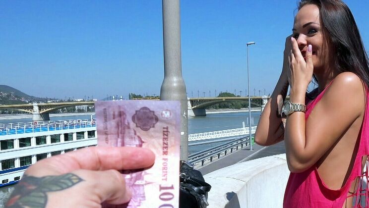  Fucking Anita Berlusconi in the Forest 