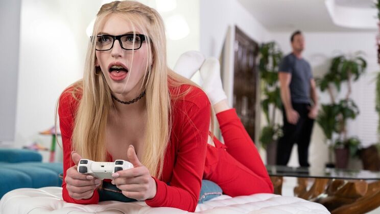 [TransAngels] - Gamer Girl's Anal Creampie