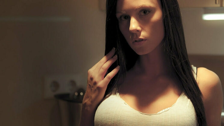 [SexArt] - Distorted Reality: Whitney Westgate's Solo Fun