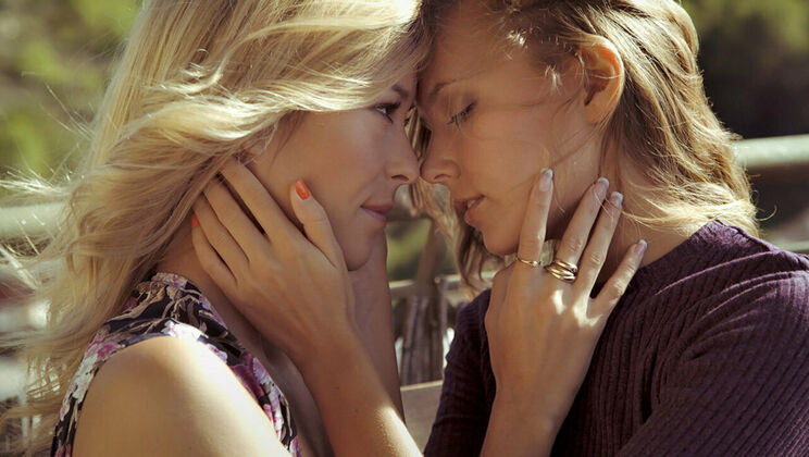 [SexArt] - Kissing and Nipple Play with Blonde - Lola Reve - Mango A