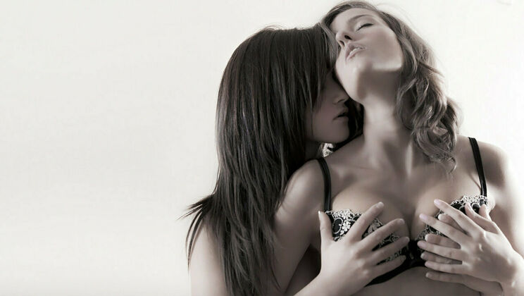 [SexArt] - Beautiful Sex Distorted - Silvie Luca - Tess B