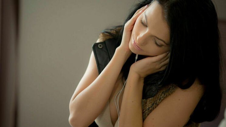 [SexArt] - Sapphira A: Brunette Beauty in Lingerie - Sapphira A