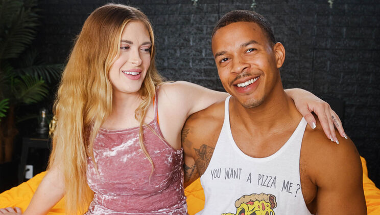 [HotGuysFuck] - Buster Lakes Interviews Lindsay Lee And Gets ASexy Surprise!