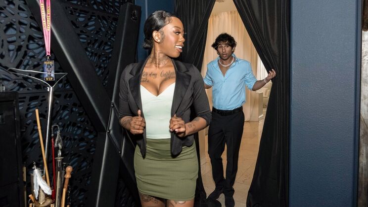 [LookAtHerNow] - Dirty Realtor's Secret: Cum on Tits and Bubble Butt - Baby Gemini - Zane Walker