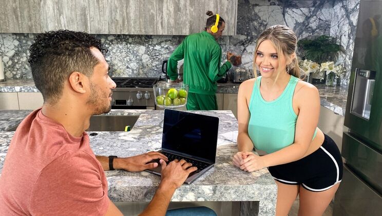 [CrazyCollegeGFs] - Tattooed Babe Gets Fucked in Kitchen