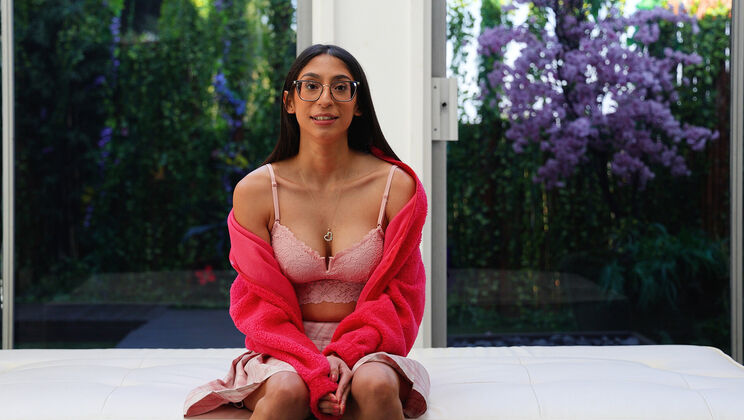 [NetGirl] - Mila's POV Blowjob - Sona - Mila