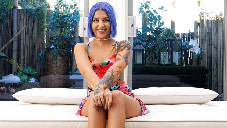 [NetVideoGirls] - Luna's Reverse Cowgirl Casting - Luna