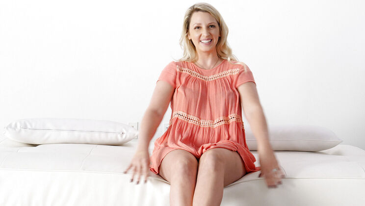 [NetVideoGirls] - Casting Charlotte - Doggystyle and Cumshot - Charlotte