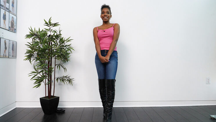 [NetVideoGirls] - Mikka's Pussy Licking Debut - Mikka