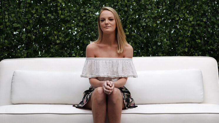 [NetGirl] - Unveiling Emma's Passionate Performance - Emma