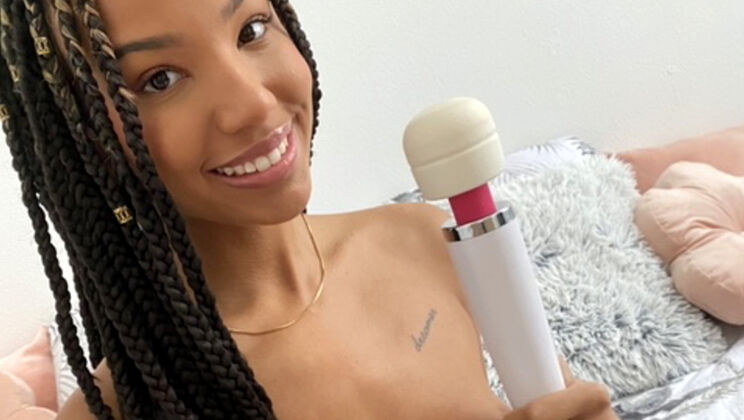 [SuperPrivateX] - Ebony Beauty Romy Indy with Vibrator - Romy Indy
