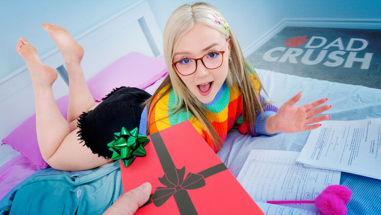 [DadCrush] - Jay Rock Can’t Resist Eva Nyx’s Thong & Hot Blowjob Skills - Jay Rock - Eva Nyx