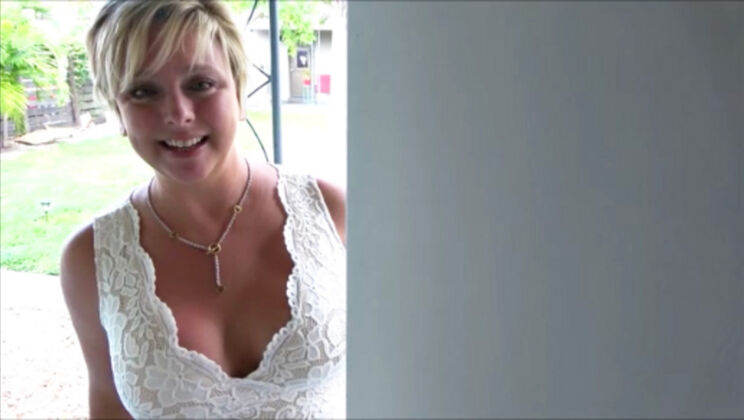 [MomComesFirst] - Big Tits Stepfamily Seduction - Brianna Beach