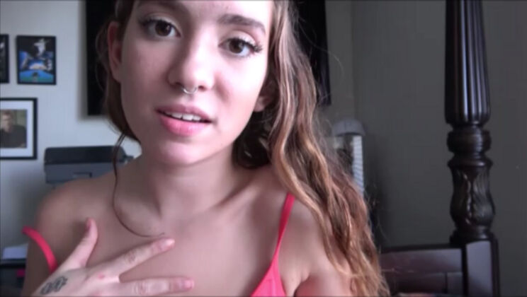 Bailey Base Gives Steamy POV Blowjob and Takes Cumshot