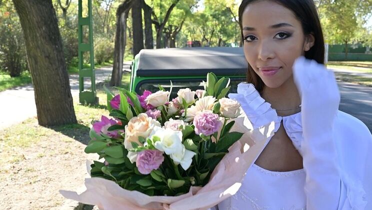 [PornWorld] - Bride-to-Be Lia Lin Filled with Photographer's Assistant Cock