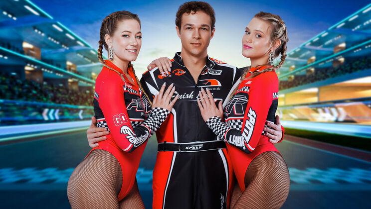 [StepSiblings] - Pantyless Audition: River & Chloe's Lesbian Action Before Facial - River Lynn - Jayden Marcos - Chloe Rose