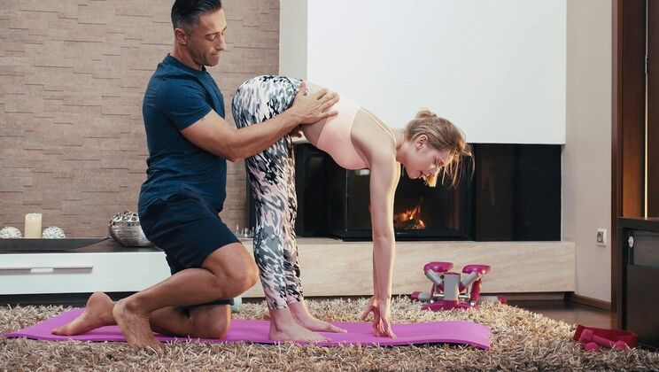 Yoga Queen With Tattoo Gets Ass Fingered