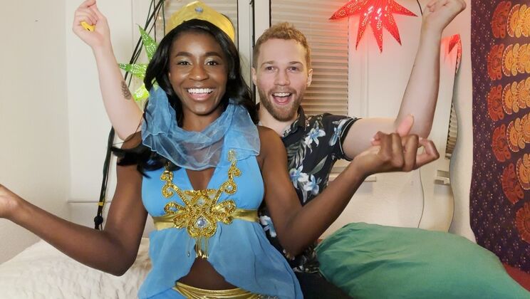 Genie In A Mocha: Nicole Takes Cumshot