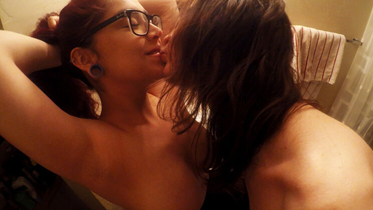 Better Than Dishes: Daisy Jerks Bud Off in POV