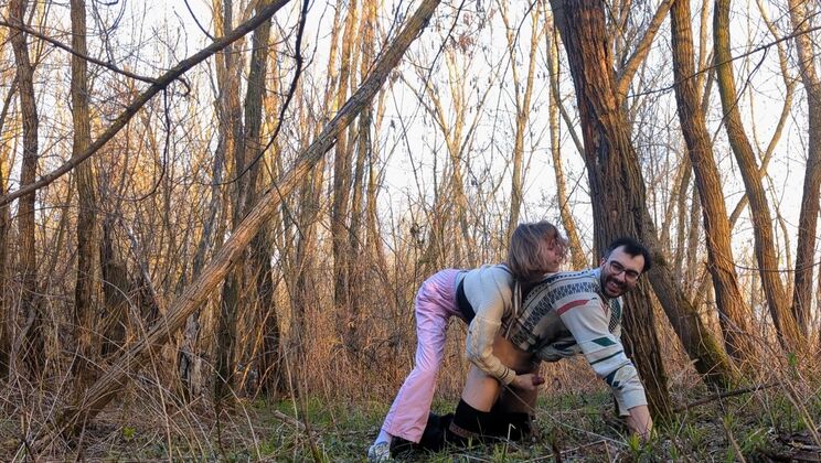 Outdoor Cuddling and Handjob with Irenka